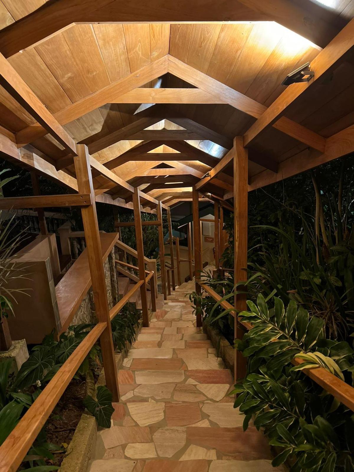 Hadco Experiences At Asa Wright Nature Centre Blanchisseuse Exterior foto